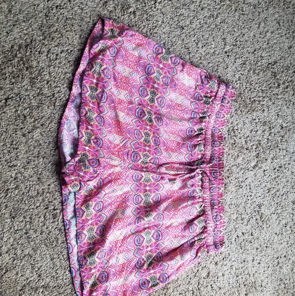 Flowy lightweight shorts womens small
